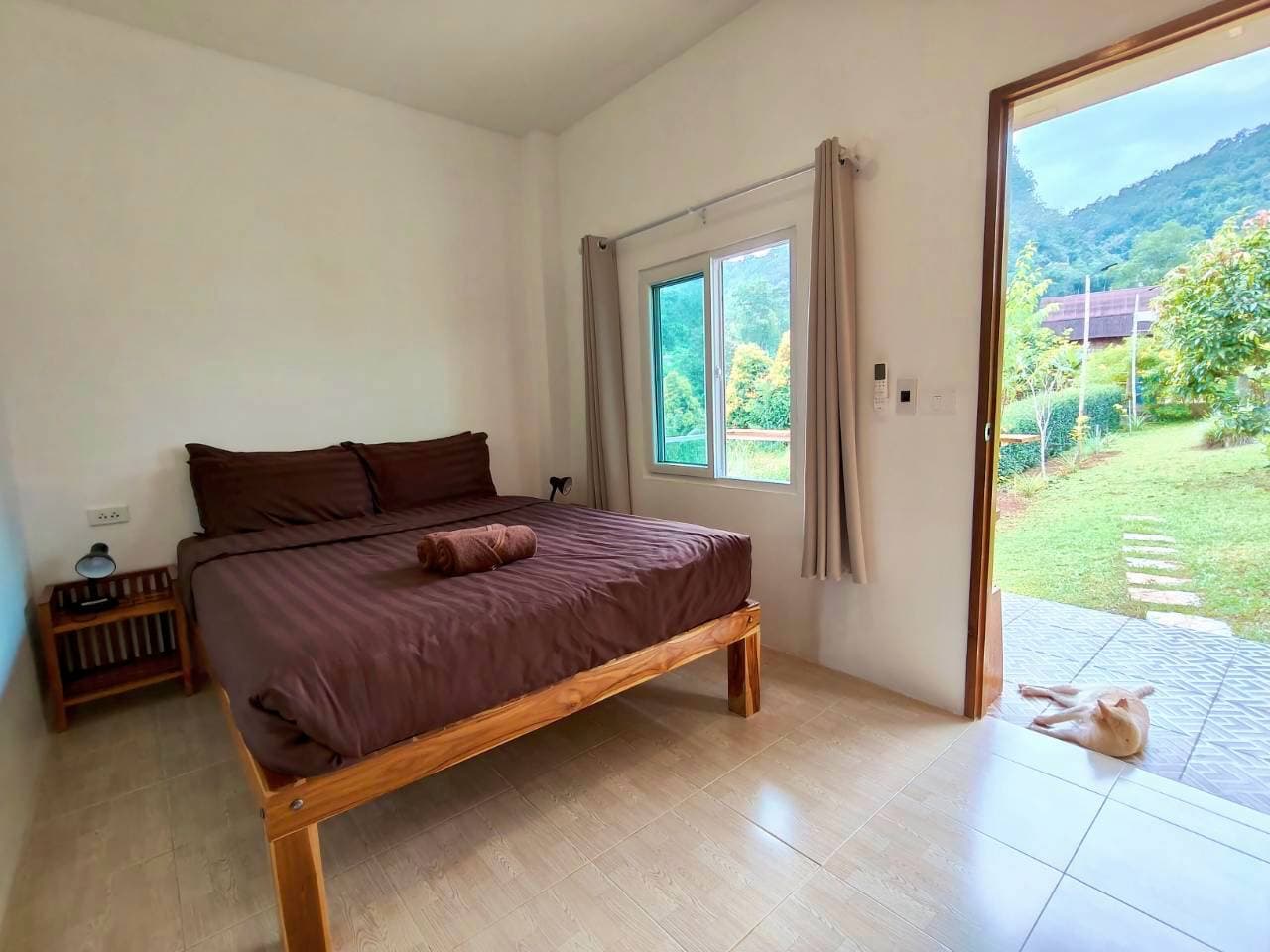 Room 2 – Private Cottage, photo 4